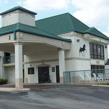 Celebration Inn Lewisburg Eksteriør billede